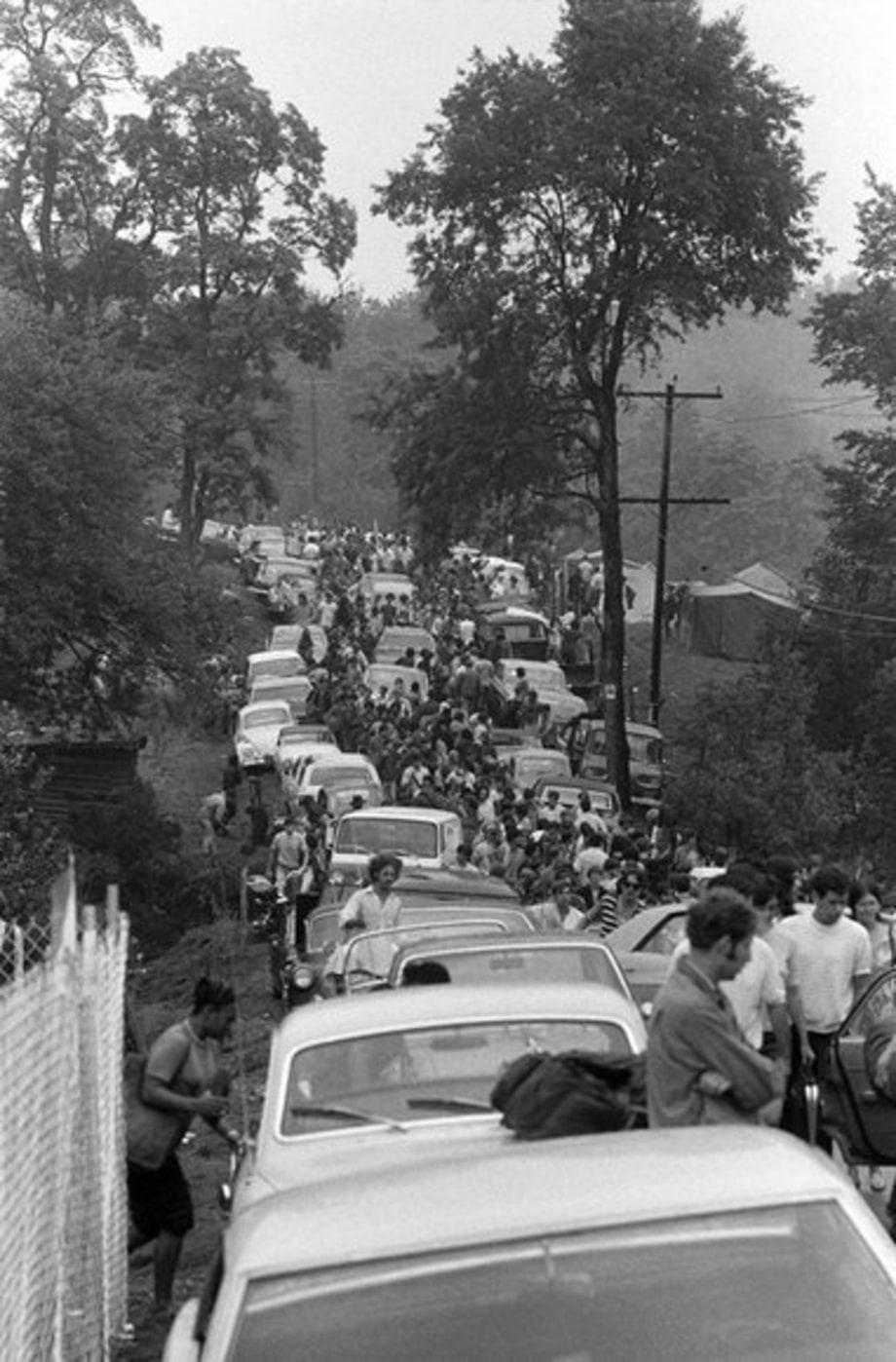 Woodstock Experience: Cars traffic jam