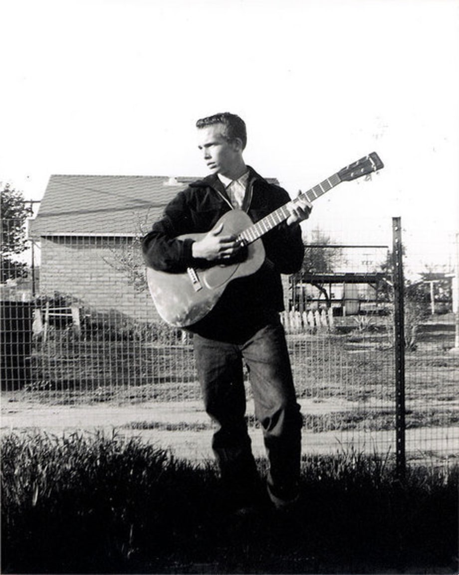 Merle Haggard: 1948: First Guitar