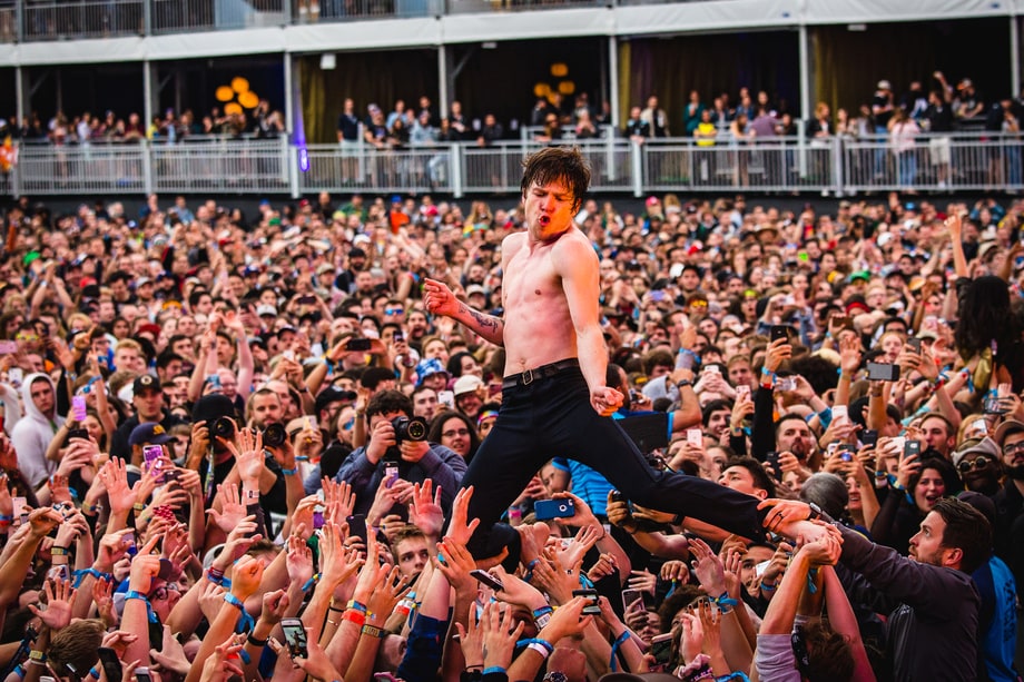 Cage the Elephant