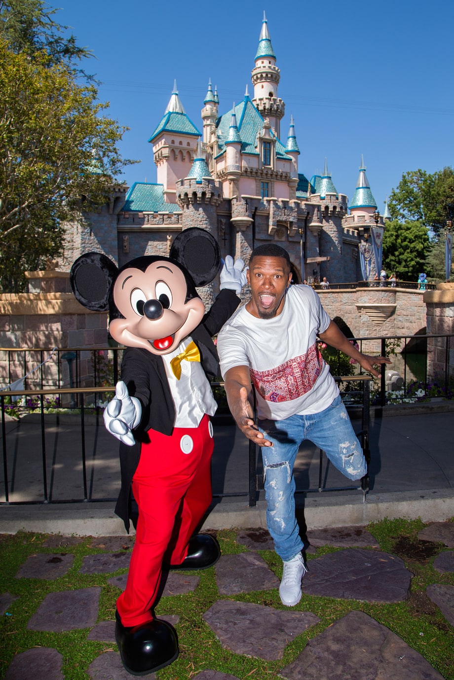 Jamie Foxx Teams Up With Mickey