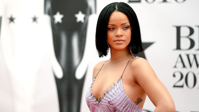 Rihanna to perform and receive top honor at MTV VMAs