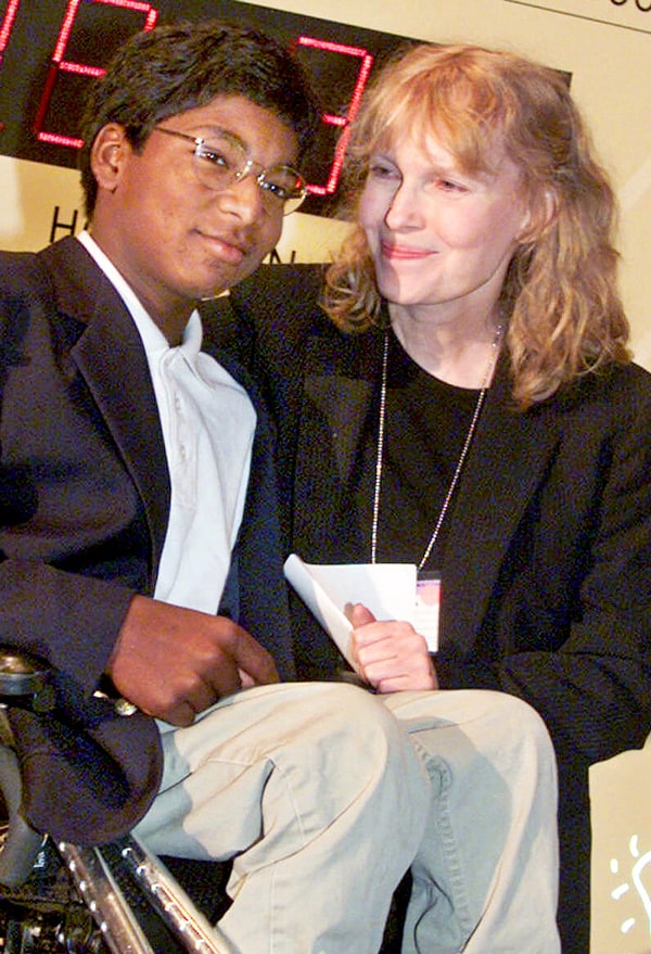 Mia Farrow's Son's Death Ruled a Suicide Read Her Statement Us Weekly
