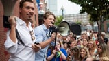 Hanson: A Day in the Life
