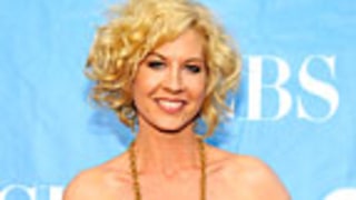 Jenna Elfman Expecting Second Baby!