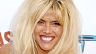 Anna Nicole Smith's Estate to Get None of $300 Million in Oil Fortune
