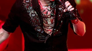 Glam Glambert!