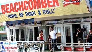 Beach Comber Bar and Restaurant