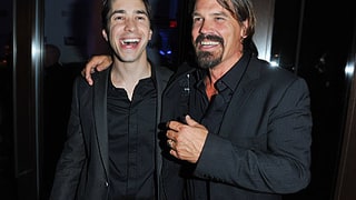 Justin Long and John Brolin