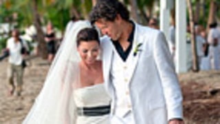 See Shania Twain's First Official Wedding Pics!