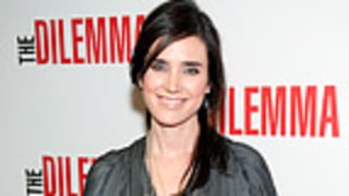 PIC: Jennifer Connelly Debuts Baby Bump!