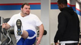 PIC: Teen Mom's Gary Shirley Does High Kicks at the Gym