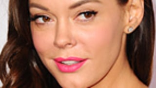 Beauty Crush: Rose McGowan's Bold Pink Blush