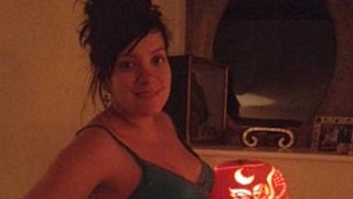 8-Months-Pregnant Lily Allen Flaunts Baby Bump