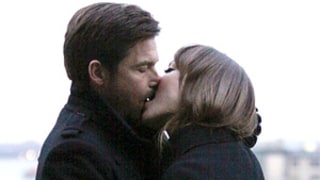 Hot! See Olivia Wilde, Jason Bateman Make Out