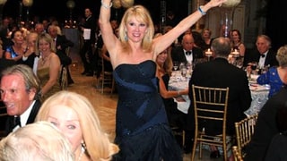 Ramona Gets Down!