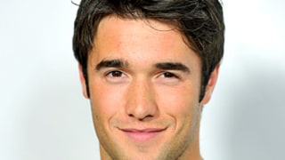 What Revenge Star Josh Bowman Desires Most in a Woman