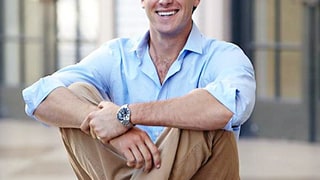 Armie Goes Barefoot!