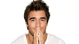 Josh Bowman Dishes on Relationships