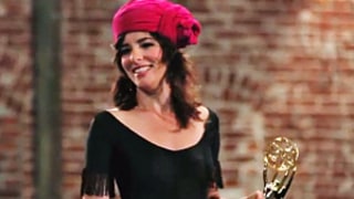 LOL! Parker Posey Teaches How to Give an Emmy Acceptance Speech