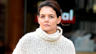 PIC: Katie Holmes Bumps Into Ethan Hawke, Rides Subway in NYC!