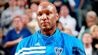 Lamar Odom Drunk, Vomiting and Removed From Flight: Report