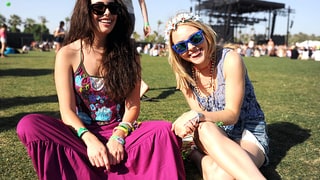 Chloe Bridges and AnnaSophia Robb