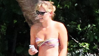 Lindsey Vonn Wears Bikini, Tiger Woods Goes Shirtless With His Kids