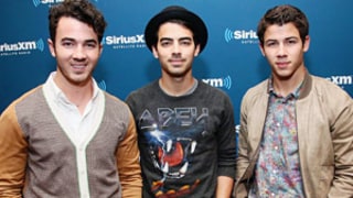 Kevin Jonas Helps Brothers Joe and Nick Jonas Pick Up Women