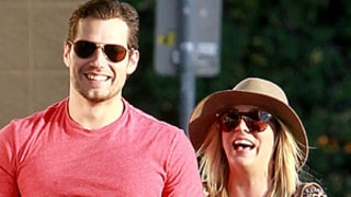 Henry Cavill, Kaley Cuoco Hold Hands in L.A.: Picture