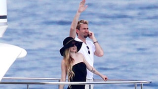 Avril Lavigne, Chad Kroeger Go Boating, Enjoy Romantic Meal During Honeymoon in Italy