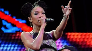 Brandy Performs For 40 People in 90,000 Seat South African Stadium