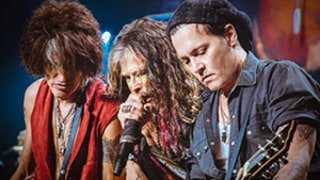 Johnny Depp Rocks Out With Steven Tyler and Aerosmith in Boston, Fiancee Amber Heard Supports: Picture