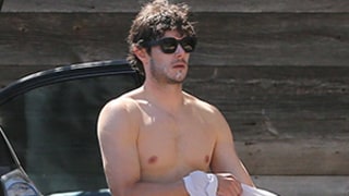Adam Brody Strips Out of Wetsuit: See His Hot Shirtless Body!