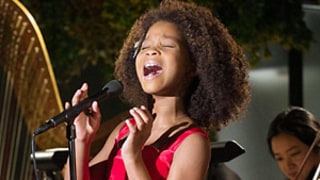 Annie Movie Review: Quvenzhane Wallis' Revamp Is Desperately Aching to Be Hip
