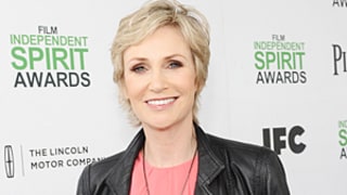 Jane Lynch First Cast as Phoebe on Friends? Glee Star Talks Lisa Kudrow Rumor