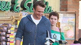 Jason Segel Dating Photographer Alexis Mixter: Photo, Details!