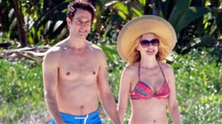 Heather Graham's Sexy Beach Buddy Is Boyfriend Tyler Harcott: See Their Unbelievable Bods, Get More Details