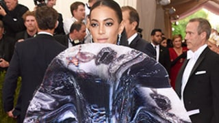 Solange Knowles Slays at Met Gala 2015 in Trippy, Form-Defying Circle Dress: Pic!