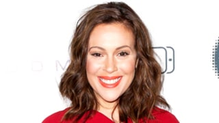 Alyssa Milano Sings
