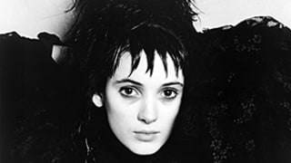 Winona Ryder: I Get Held Up at Airport Security Because of Beetlejuice!