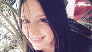 Jennifer Love Hewitt Jokes About Lactating Through Silk Jumpsuit: Photo!