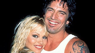 Pamela Anderson's Never Seen Her Sex Tape, Says Tommy Lee Was Jealous of Baywatch Hunk: Watch!