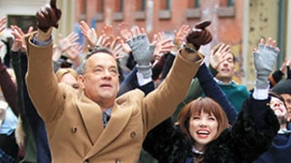 Carly Rae Jepsen Boasts of Working With Tom Hanks on Her Music Video:
