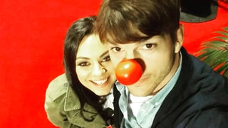 Mila Kunis, Ashton Kutcher Were the Cutest at the Red Nose Day Telecast: Pics