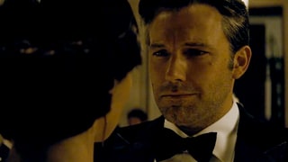 ‘Batman v Superman: Dawn of Justice’ Final Trailer Released: Bruce Wayne Doesn’t Trust Clark Kent