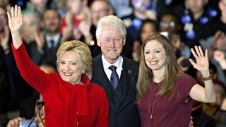 Chelsea Clinton and Parents Bill and Hillary Clinton Share Cute First Photos With New Baby Aidan: 'We Are Blessed'