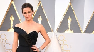 Jennifer Garner Makes Jimmy Fallon Blush With Explicitly Intimate Oscars Underwear Story