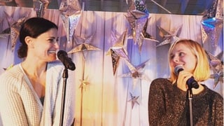 Kristen Bell, Idina Menzel Have Surprise 'Frozen' Reunion: Pics, Video