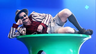 Gyllenhaal Rockin' the 'Stache