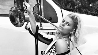 Jessica Simpson's Legs Are Superhot and She Knows It: Photo